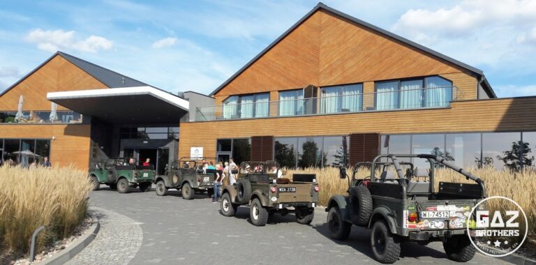 Event w hotelu Marina Golf Club. Gra terenowa w samochodach 4×4. Marina Golf Club, event, off-road, Gaz 69