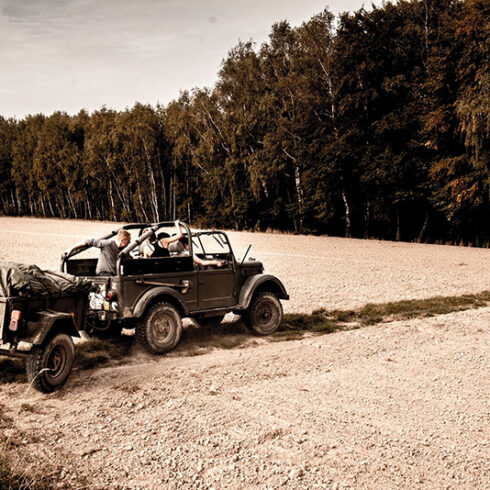 Zwiedzanie Jury samochodami terenowymi Gaz 69