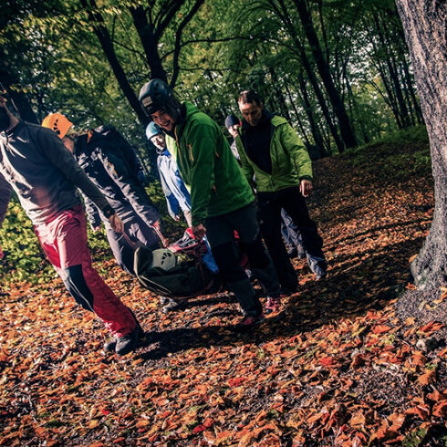 Integracja firmowa z ratownictwem na Jurze