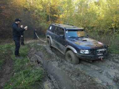 Szkolenie 4x4 - praca kierownicą w błocie