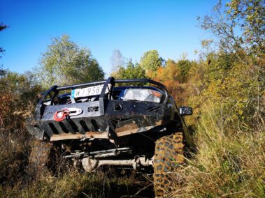 Szkolenie 4x4 - ćwiczymy ostre podjazdy samochodem terenowym